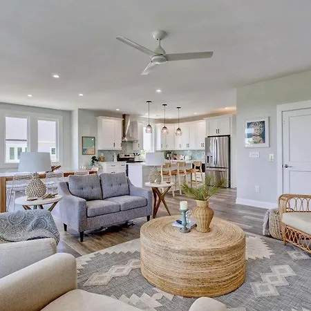 Good Vibes - Ocean View Home With Elevator